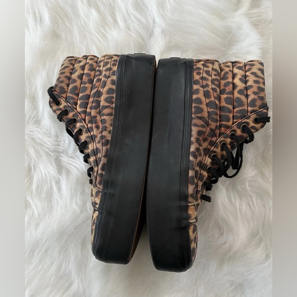 Vans Sk8 Hi Leopard Print Platform Sneakers, 7.5 - Picture 4 of 6